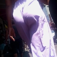 Sexy candid Latina girl with a nice ass and vpl in loose pink pants loose-pink=pants.mp4-2022-12-21-16h10m12s723.jpg