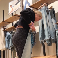 Sexy candid fit blonde girl with a sweet ass in tight leggings FitHotBlonde4K-2022-12-22-06h15m53s442.jpg