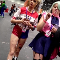 Smoking hot cosplay blonde dressed as Harley Quinn while showing her delicious ass cheeks The _Joker - Trailer MCM Comic Con.mp4-2021-12-23-11h16m49s080.jpg