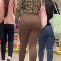 Bimbo queen