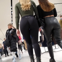Amazing TEVEO booty (horizontal)