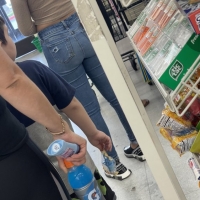 Sexy candid milf with a nice ass in leggings and a bonus blonde teen in tight jeans 9AA181DF-6695-499C-BB8F-78DD5B4C93EF.thumb.jpeg.3aa11c15145336c56e1a4fbbe571ef1c.jpeg