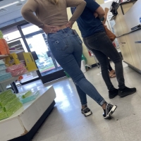 Sexy candid milf with a nice ass in leggings and a bonus blonde teen in tight jeans 87FE4DB6-05A2-4F44-9FBB-0A6C1074D161.thumb.jpeg.b6f19481bc5088852d9b7328207e2d5a.jpeg