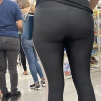 Sexy candid milf with a nice ass in leggings and a bonus blonde teen in tight jeans AA63775E-115E-4736-A456-3AE28B6E8092.thumb.jpeg.ad482a56e2c029abedf6b1aa0fa7af8f.jpeg