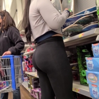 Candid sexy brunette babe with a perfect round ass in tight leggings Nice Round Booty.mp4-2021-12-26-09h05m32s275.jpg