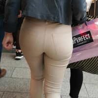 Hot ass candid blonde chick with an amazing ass out in tight cream colored jeans (part 1) Cream trousers babe.mp4-2021-12-26-12h35m34s468.jpg