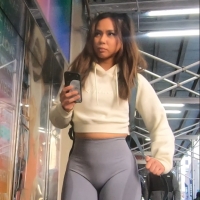 Sexy Asian in leggings