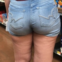 Dump of a bunch of sexy candid girls with nice asses in shorts 85EC7059-C857-4508-817C-7F0A4B3252C8.thumb.jpeg.0a40025c680905763973358c58a9c726.jpeg