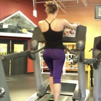 Sexy gym girl on the treadmill with a nice ass in purple spandex 724.mp4-2021-08-18-13h28m31s486.jpg